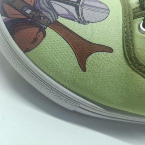 Lucasfilm Star Wars Women's Size 7 The Mandalorian Grogu Baby Yoda Lace Up Shoes - Picture 7 of 8